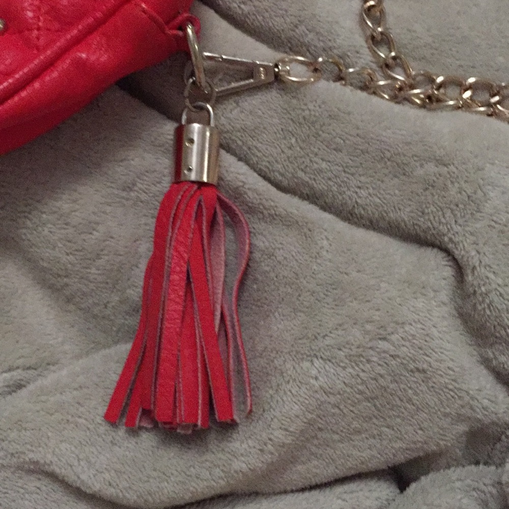 Red side bag!👛 - Picture 4 of 5